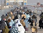 گذرگاه تورخم هنوز هم به روی  افغان های بدون ویزا بسته است